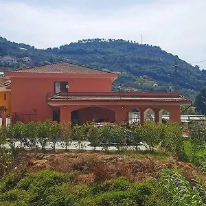 3* Couette-café Petitui