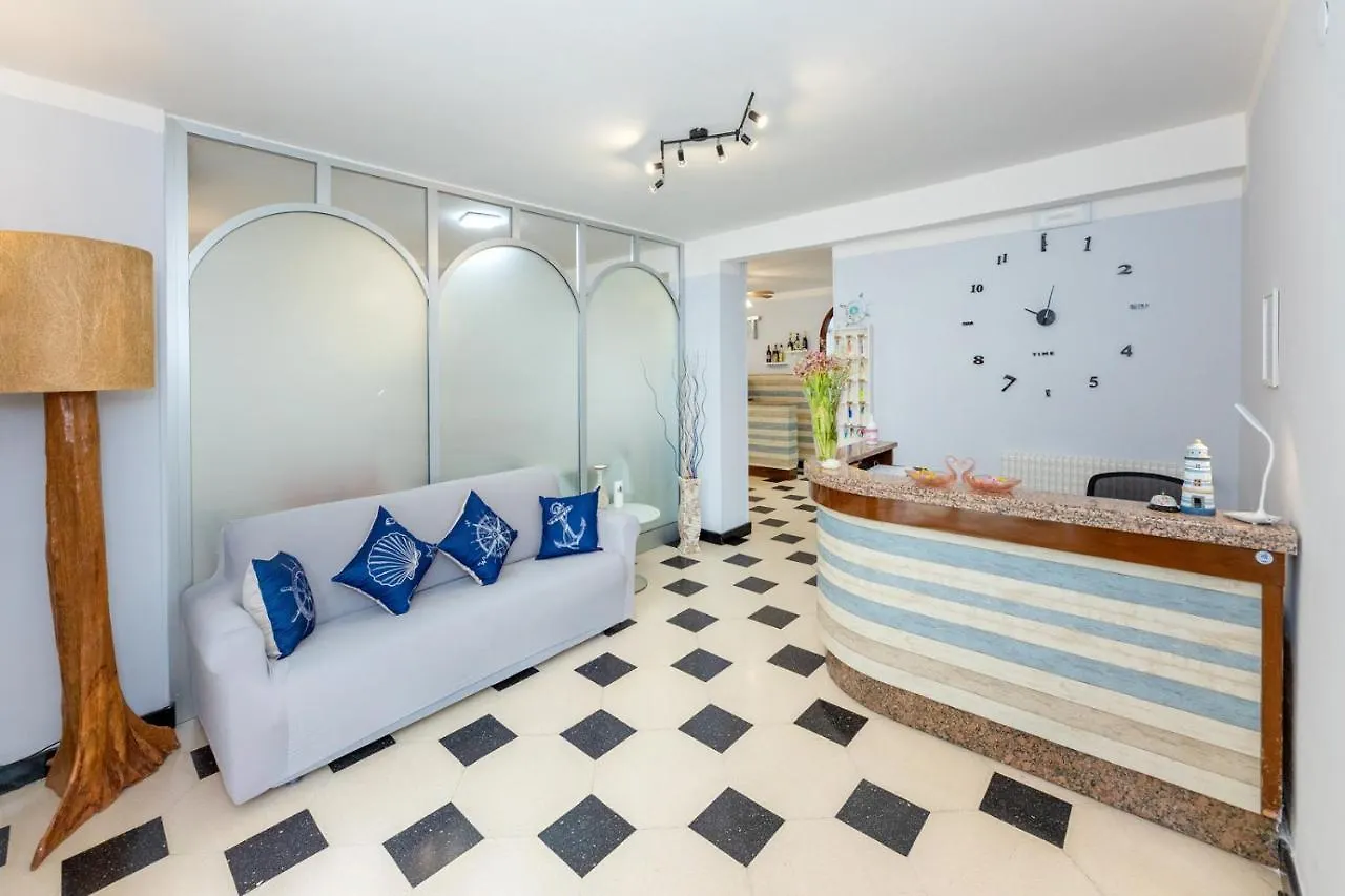 Hotel Villa Adriana Pietra Ligure Italia